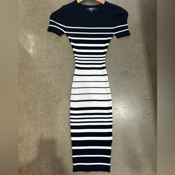 SHORT SLEEVE STRIPE MINI DRESS - 70% RAYON, 30% NYLON - Picture 1 of 2